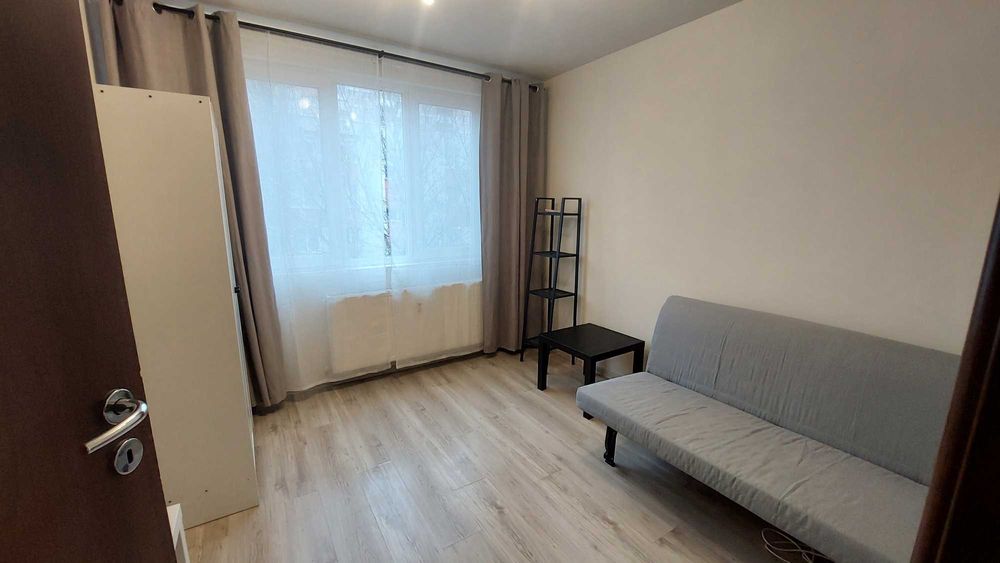Apartament 3 camere de vanzare