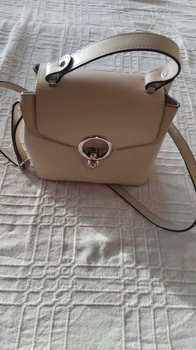 Стилна дамска чанта