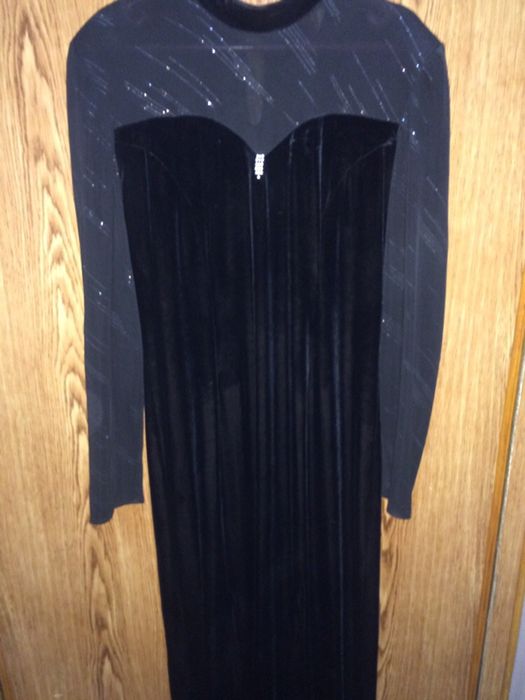 Вечернее платье