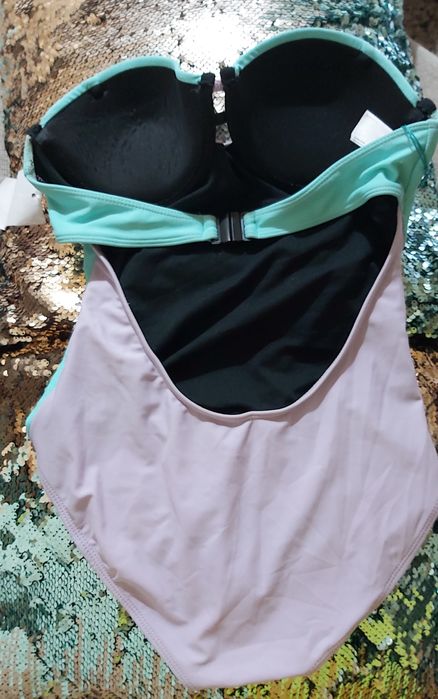 Costum baie marimea xs