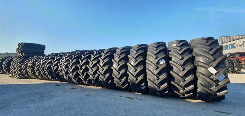 16.9-28 cauciucuri noi de la OZKA pentru tractoare grele agricole XYT1
