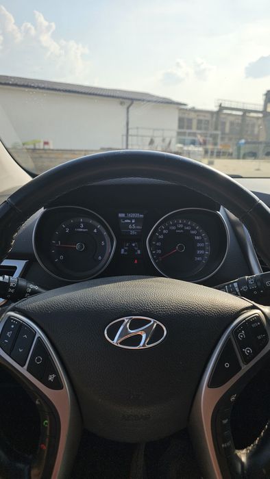Hyundai i30--motor1.4--90CP