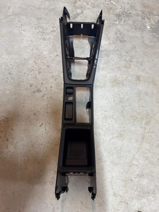 Consola centrala Cotiera Skoda Octavia 4 2020/2021/2022/2023/2024