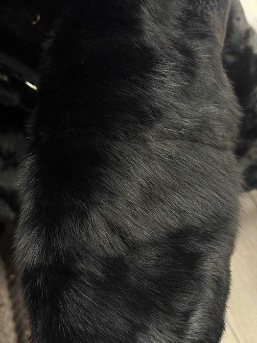 Продавам кожено палто от естествена норка