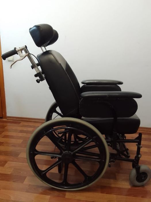 Инвалидная коляска
