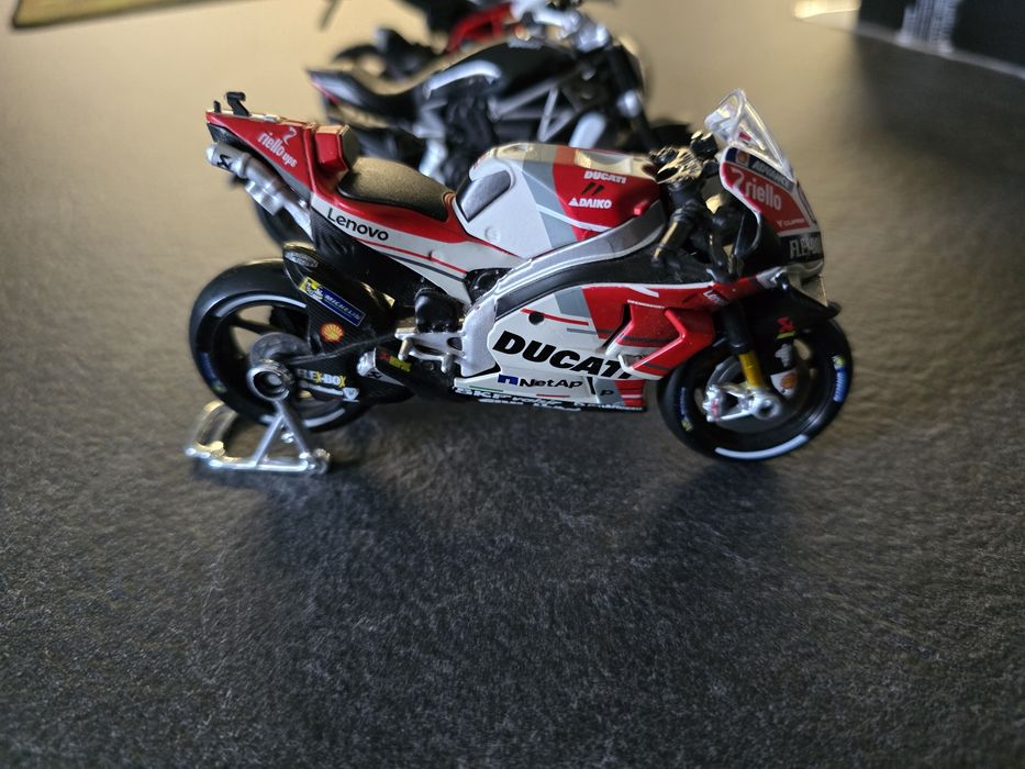 Мотори Ducati Shell 1:18