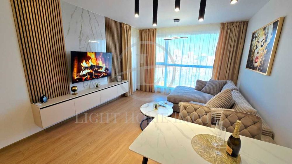 Продава се Двустаен апартамент в Пловдив, Кючук Париж - 72 кв.м за 1027 €/кв.м - Снимка #2