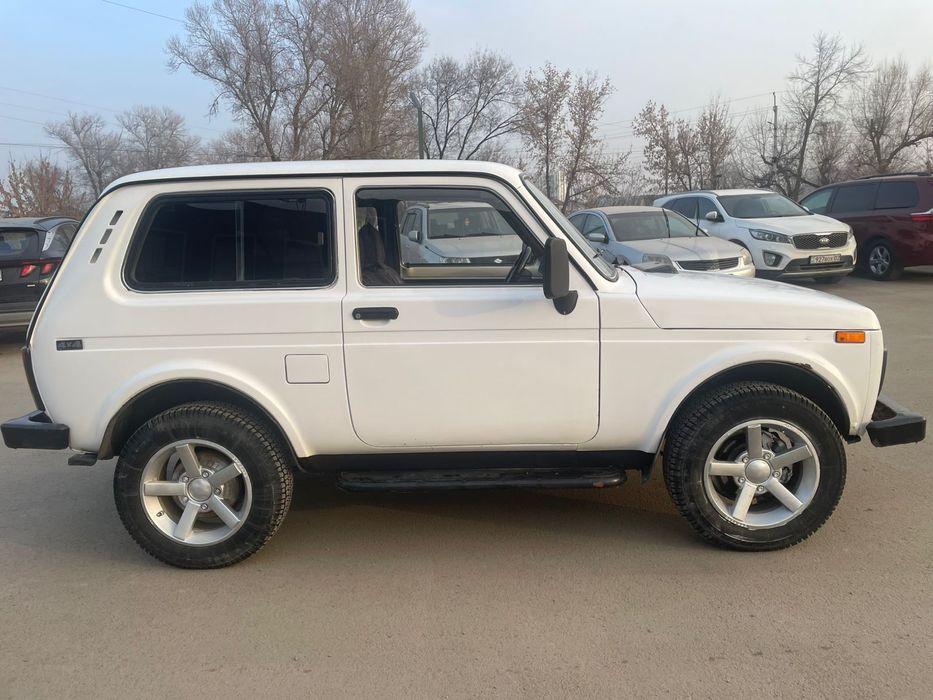 Продам ВАЗ НИВА 2004г