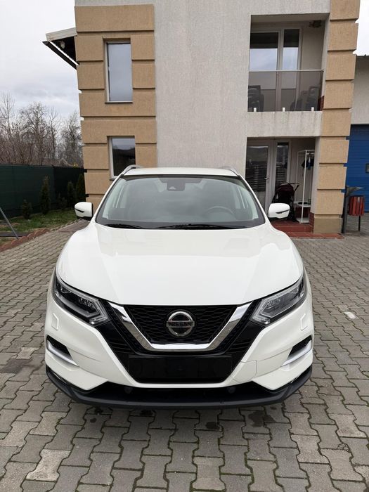 Nissan Qashqai Tekna + set jante cu anvelope + nr rosii 3 luni