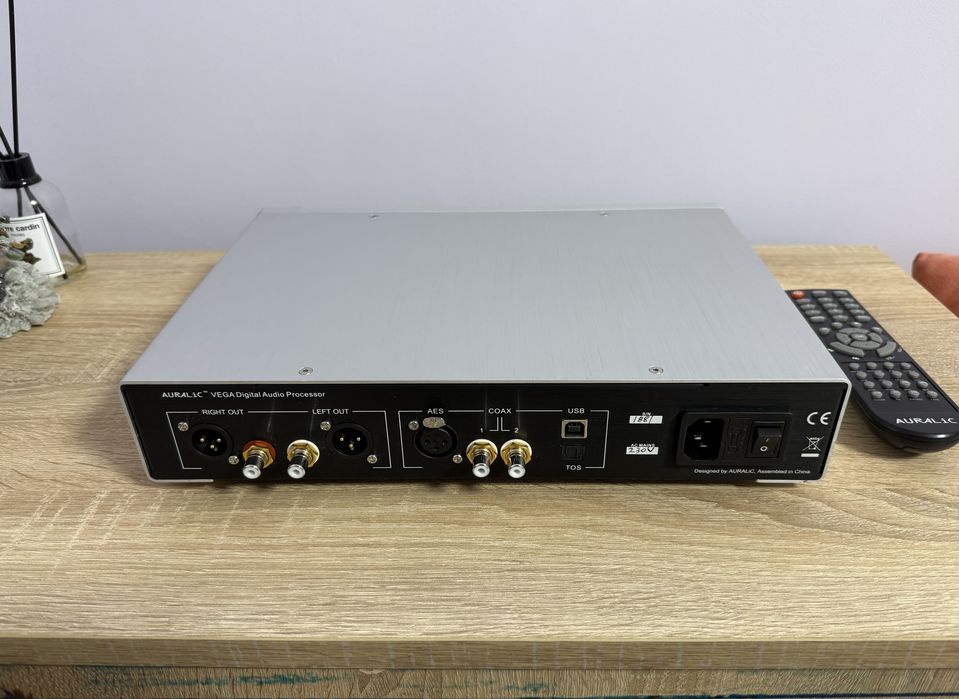 AURALiC Vega DAC / Digital Audio Processor