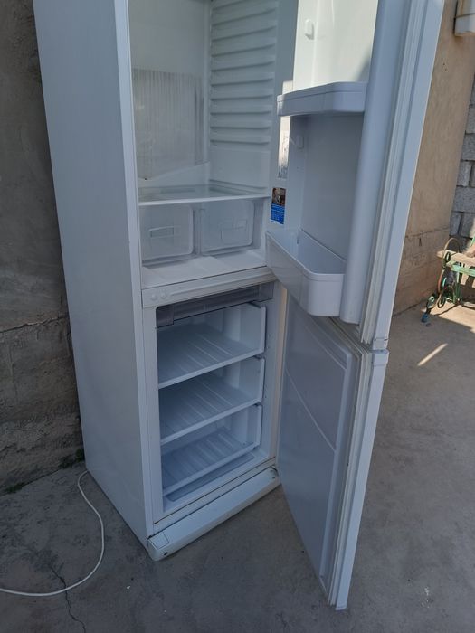 Холодильник индезит сатылады