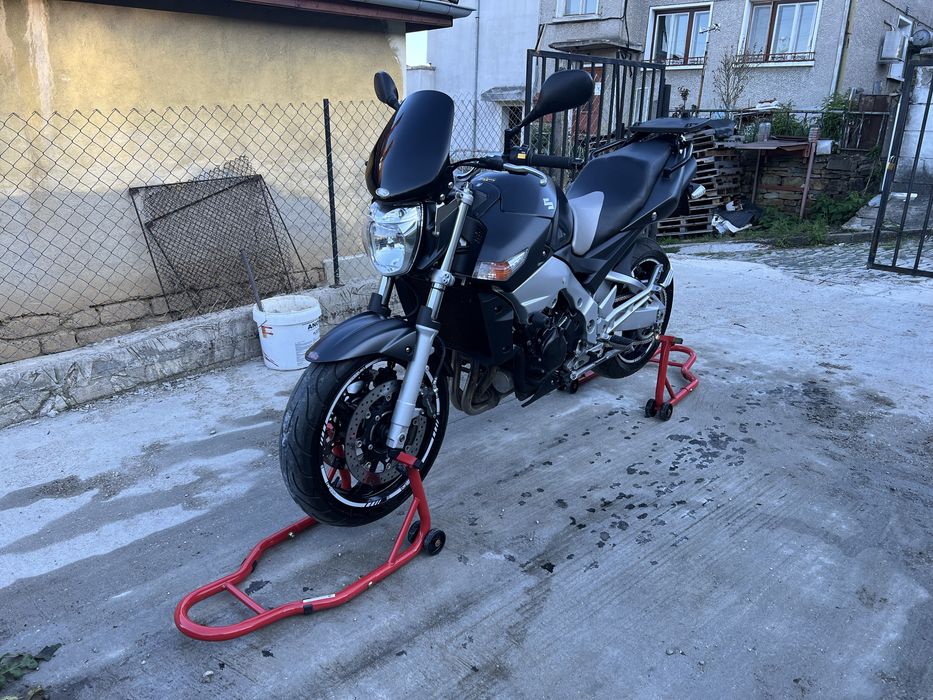 Suzuki GSR 600 GPR