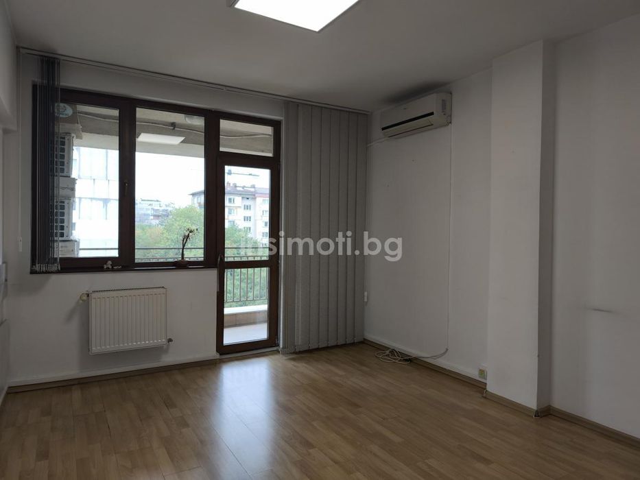 Дава се под наем Офис в София, Лагера - 152 кв.м за 1000 € - Снимка #6