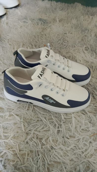 Кроссовки за 2 пары 4500