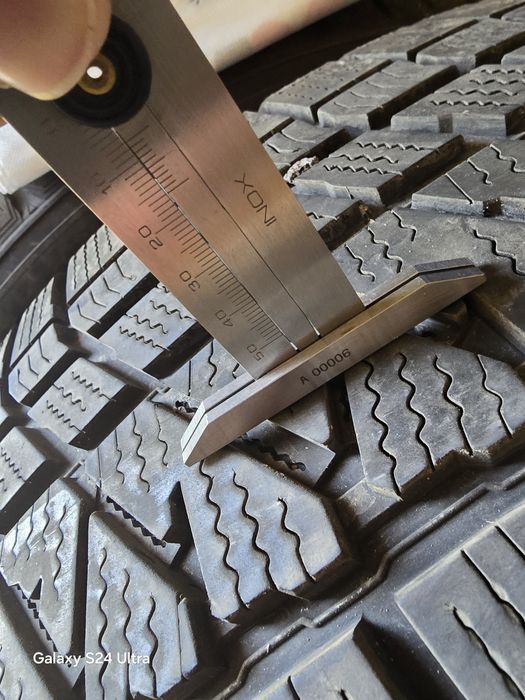 2 бр. Зимни гуми KUMHO 265-60-18