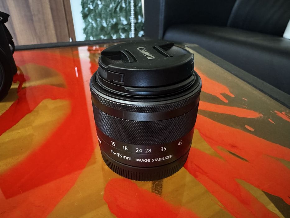 Canon m50 d Mark II + 2 обектива