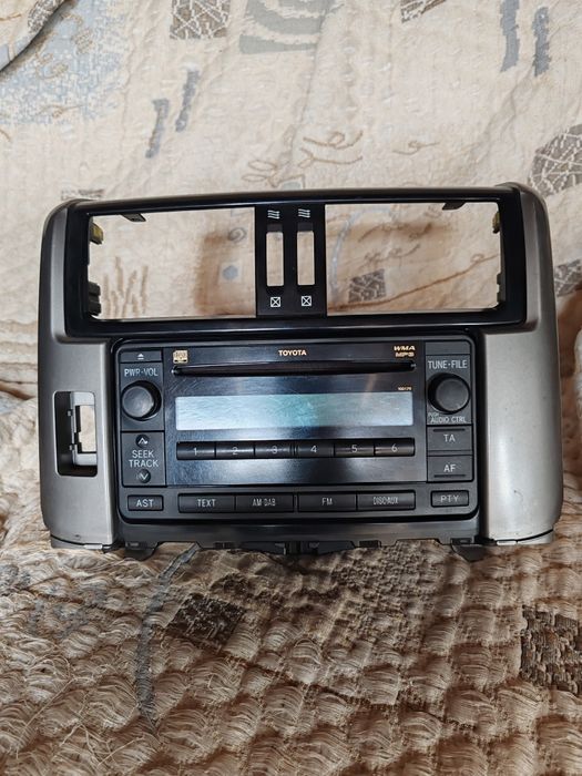 Штатная рамка на прадо 150