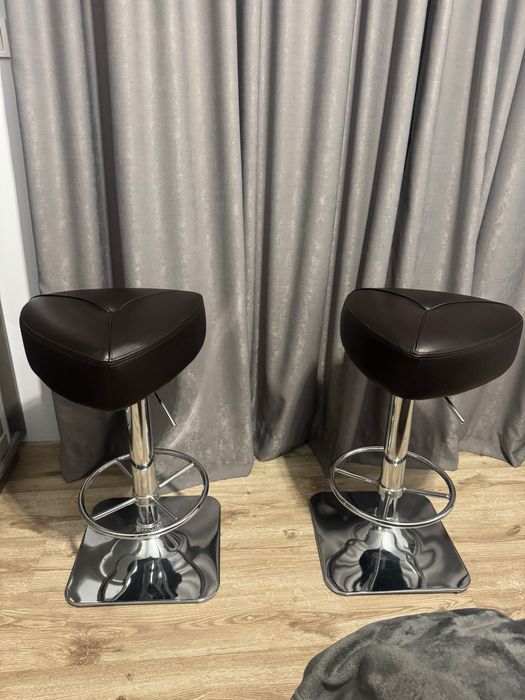 Столове за бар плот