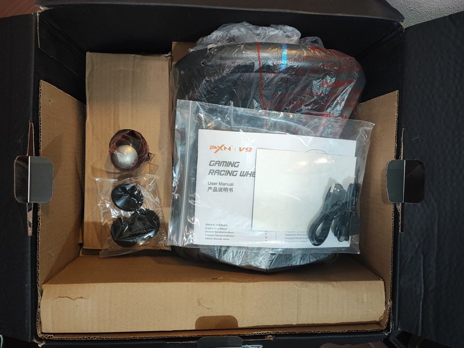 Volan gaming PXN V9 cu schimbător