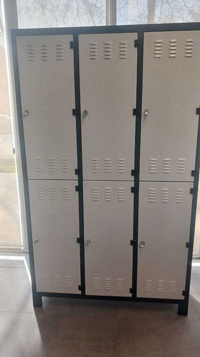 Шкаф металлический для раздевалок