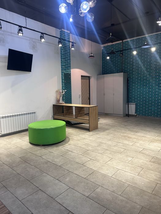 Сдам коммерческое помещение