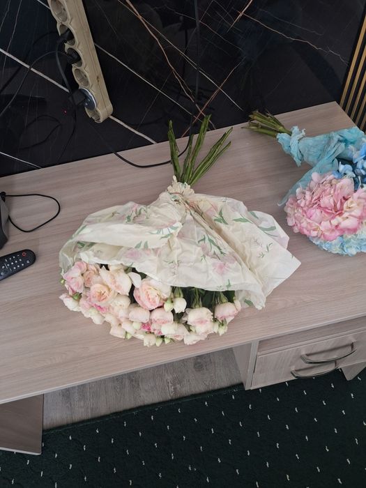 Цветы кустарные розы