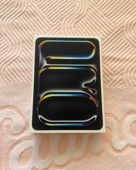 Чисто Нов IPad Pro 11 инча M5 Чип 2 TB памет WiFi + Cell