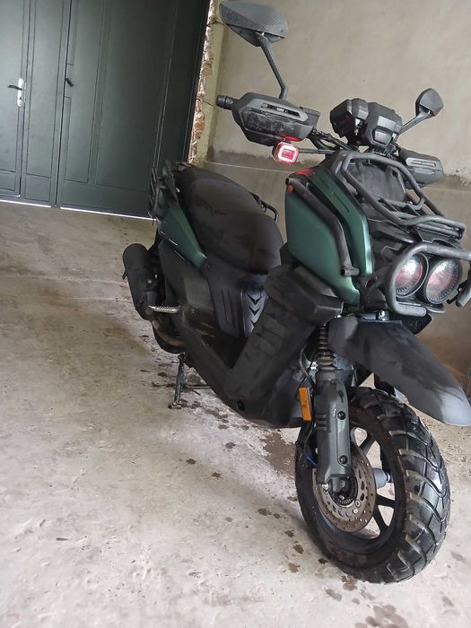 Sroʻchni sotilad skuter Tank GST