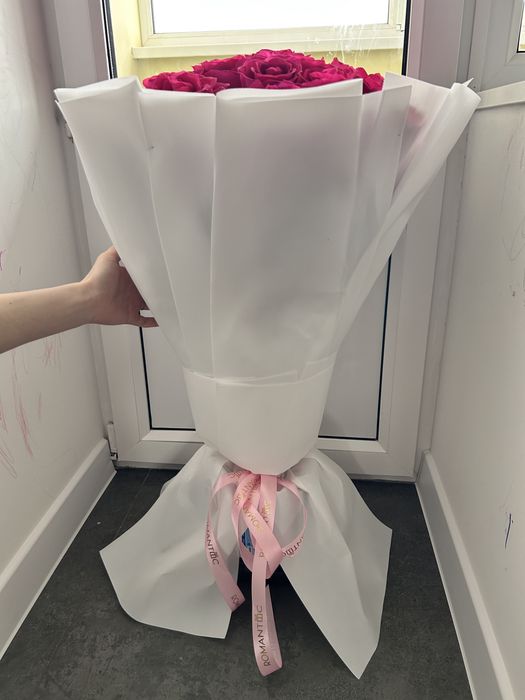 Свежий букет из 25 роз