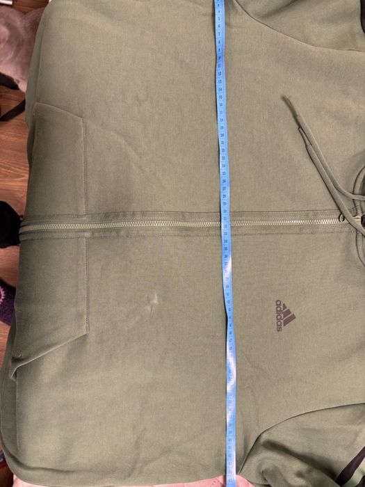 Горнище Adidas ново