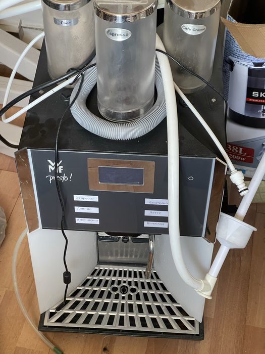 Профессиональная кофемашина WMF Presto / Presto!