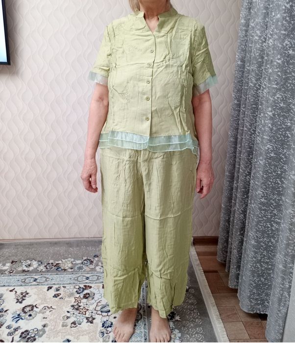 Продам летнии брюки-кюлоты с кофтои