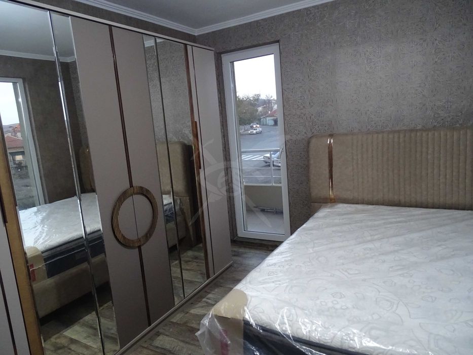 Тристаен апартамент в Несебър 73875