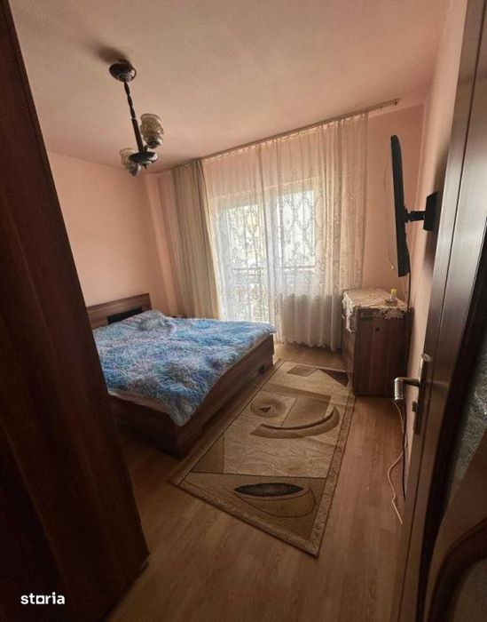 Apartament 4 camere decomandate, 82 mp, etaj intermediar, zona The Off