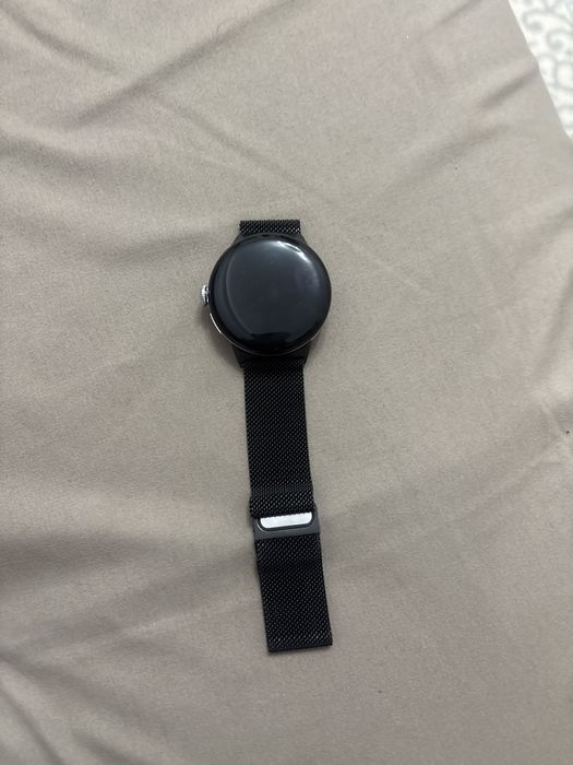 Продаю pixel watch 2
