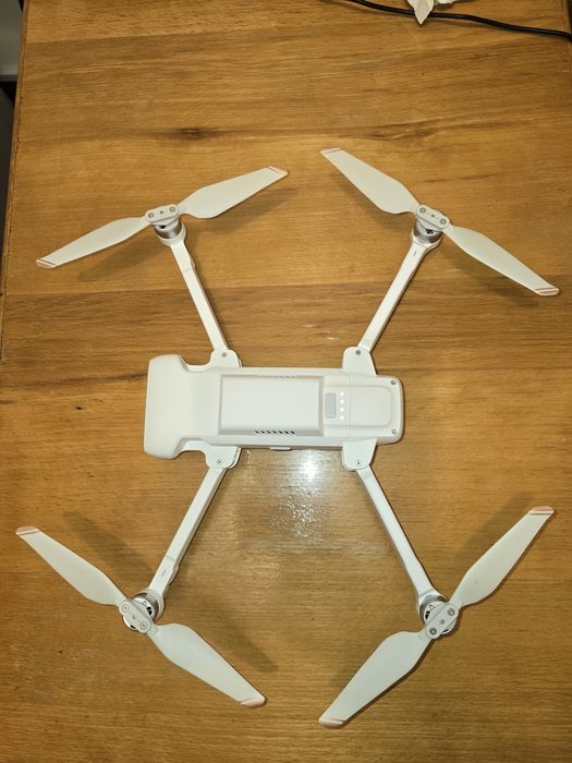 Dronă Xiaomi FIMI X8 SE – Filmare 4K și Stabilitate de Top, Stare Impecabilă