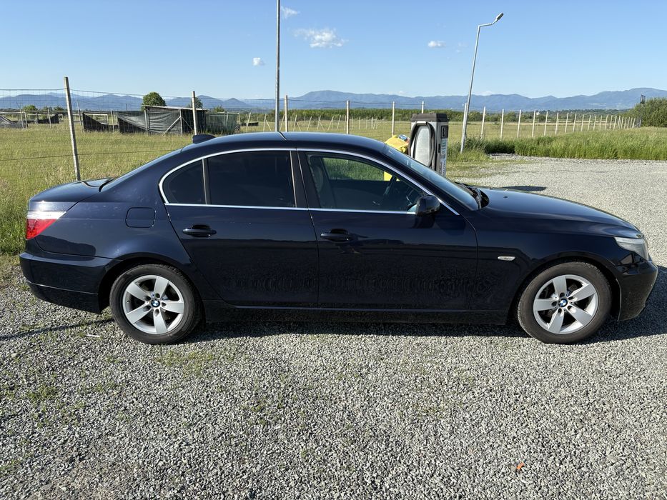 BMW Seria 5, 520D (E60)