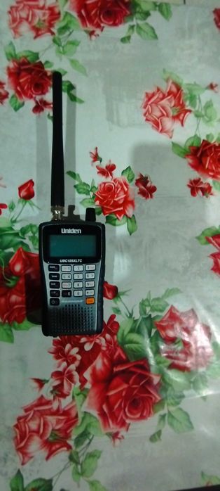 Радиоскенер Uniden ubc125xltc