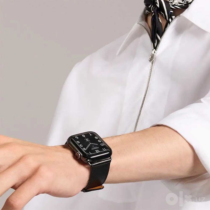 Apple Watch Hermès Series 8, 45 мм, цвет Noir / чёрный.
