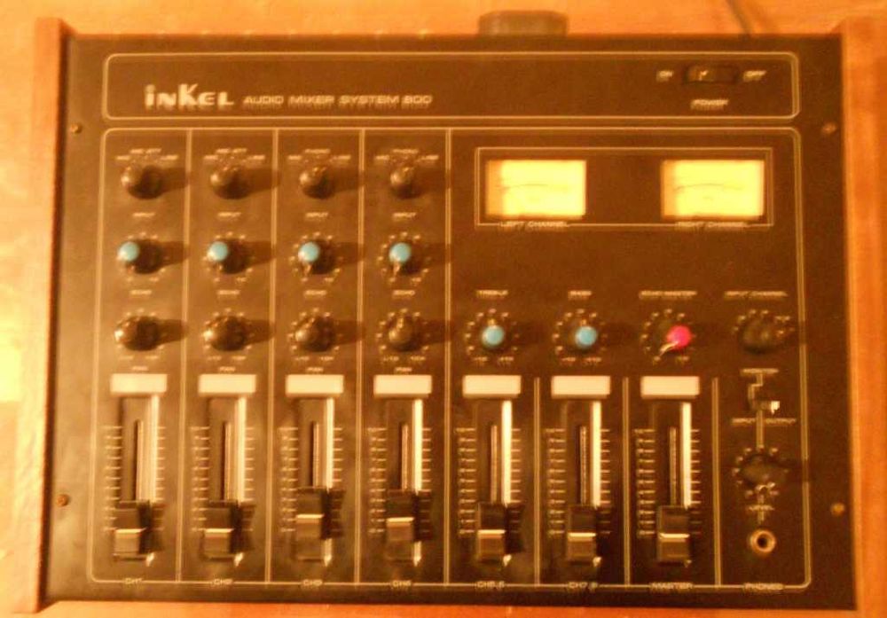 Mixer audio analog INKEL 800
