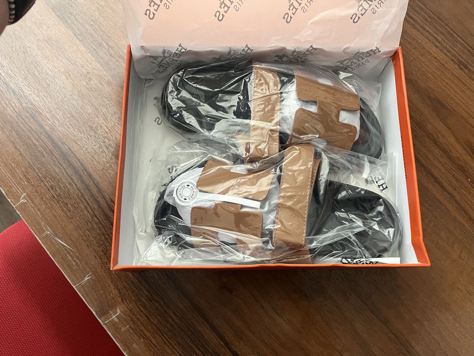 Кожанные сандали цвета кемал