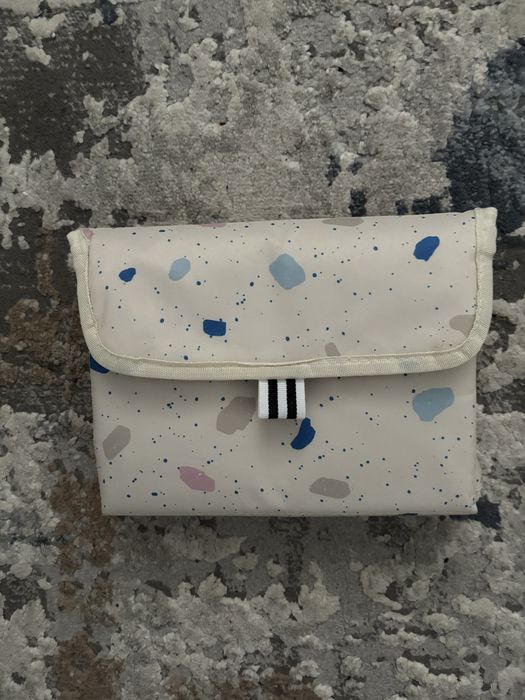 Saltea portabila pentru infasat