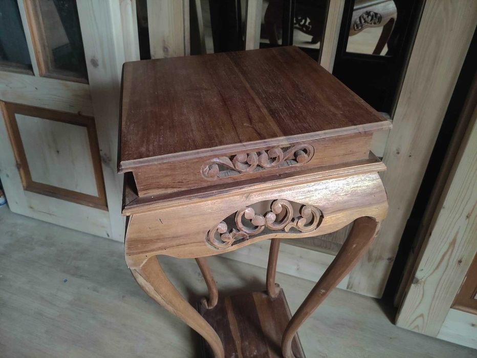 Masuta decor sau studio foto lemn art nouveau 80 cm inaltime