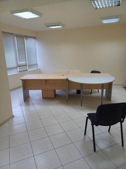 Дава се под наем Офис в Шумен, Център - 45 кв.м за 306 € - Снимка #3