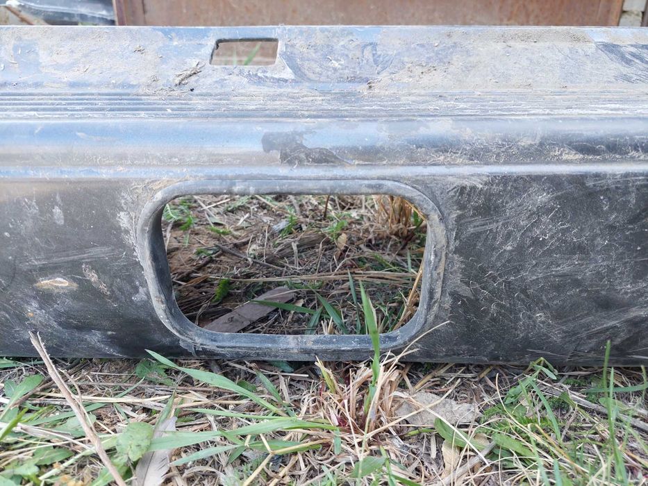 Задний бампер  на LC100