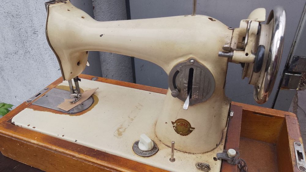 Ретро шевна машина Подольск 1М (ПМЗ им. Калинина)