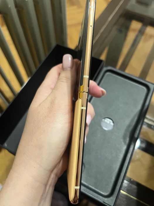 Motorola Razr 40 Ultra - перфектно състояние