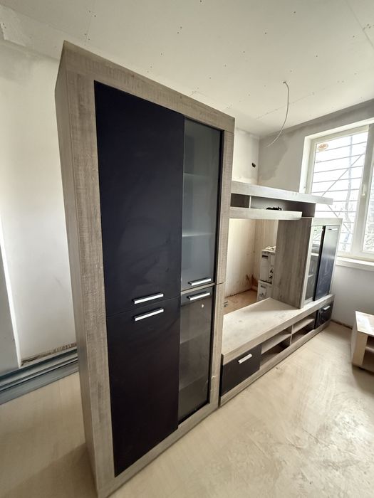 Секция с витрини