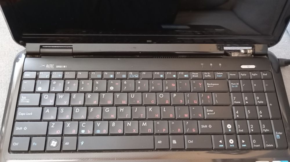 Лаптоп Asus K50IN