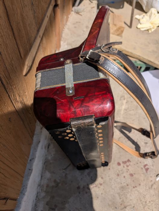 Acordeon nemțesc Hohner Verdi III M